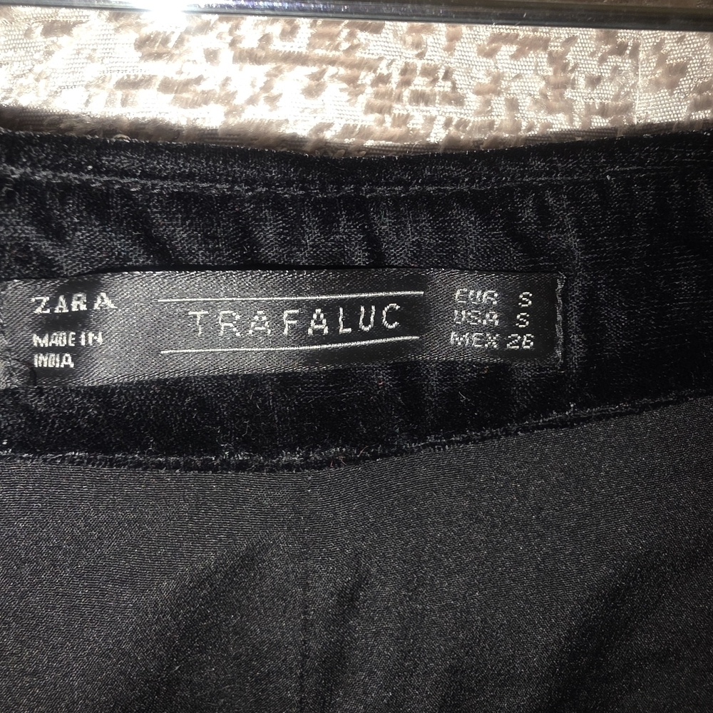Zara Terez Black High Waist Floral Shorts - Picture 5 of 8